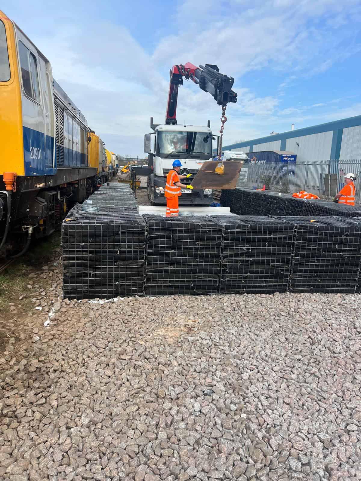 ECO-MSE Cubes installation by Green Gravity Walls at a Network Rail site